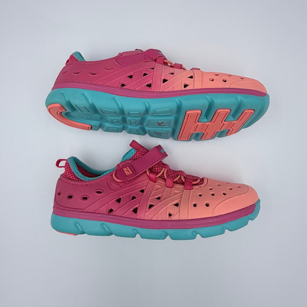Stride Rite Made2Play Phibian Water Shoes Big Girl's sz 2 - Picture 3 of 8